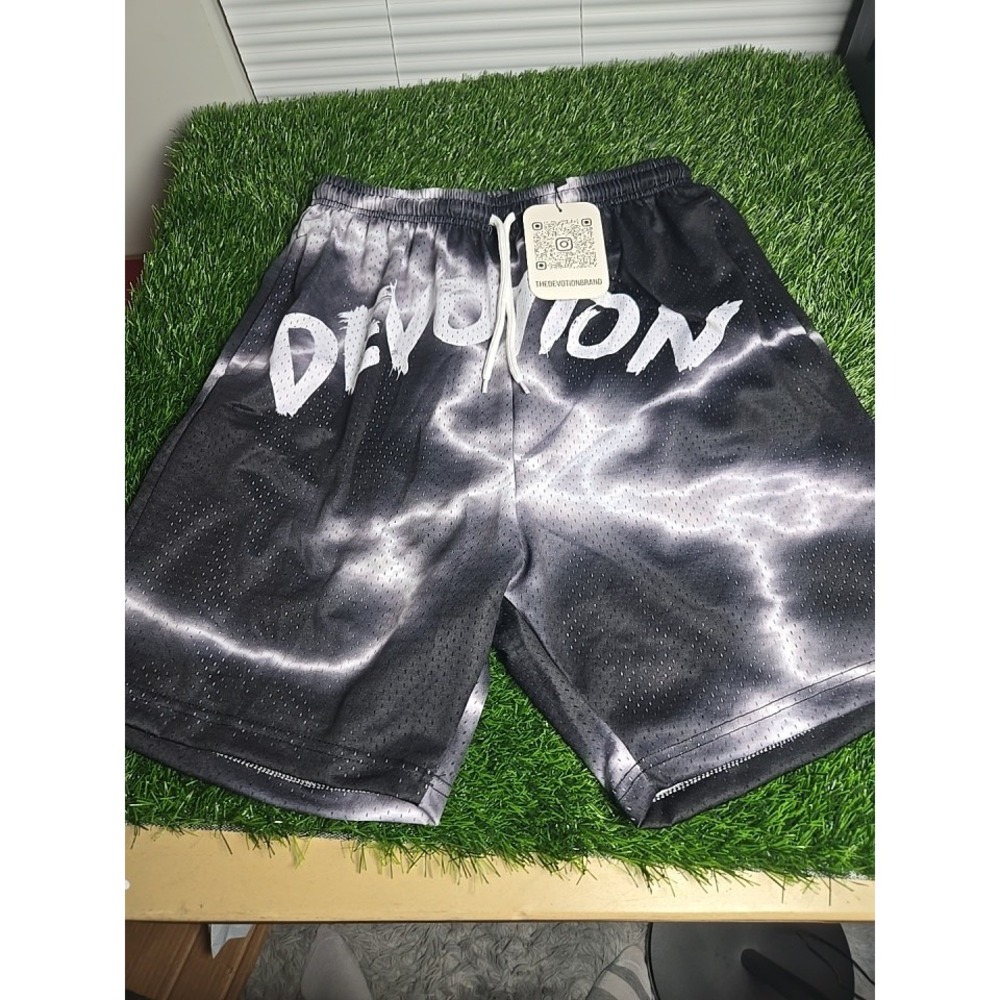 The Devotion Brand Volt Devotion Mesh Basketball Shorts 2XL MEN New Black White